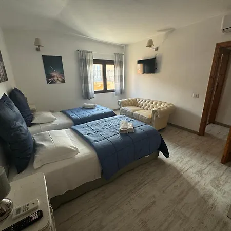 Apartment Pm 1 Via Armando Diaz *